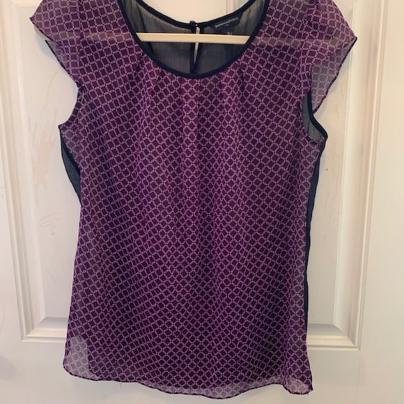 Banana Republic Tops - Banana Republic Geometric sheer top